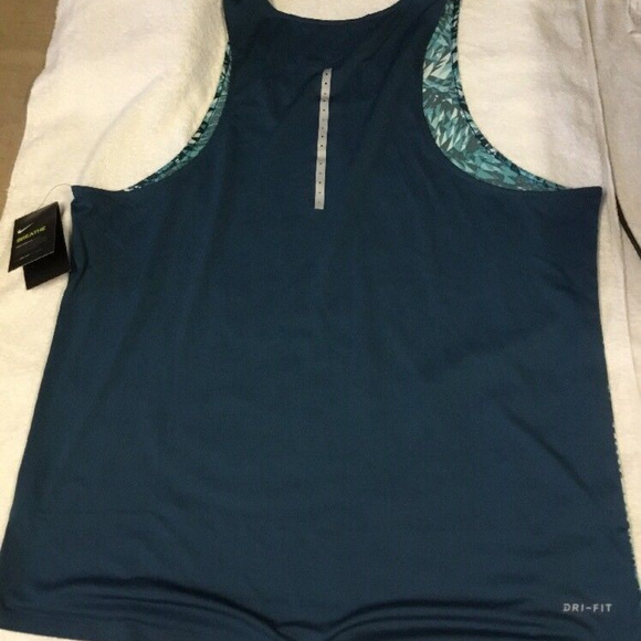 NIKE DRI-FIT BREATHE RUNNING TANK TOP - Picture 3 of 4
